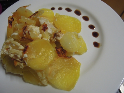 Smetanové brambory se sýrem a kuřecím masem