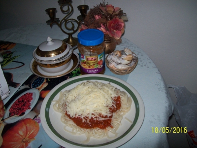 Špagety s Bolonskou omáčkou.