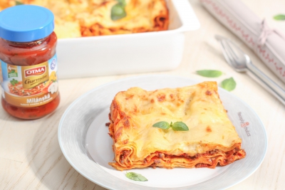 Lasagne s Milánskou omáčkou a bešamelem